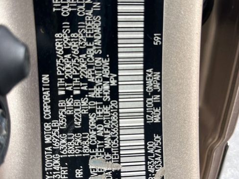 Used 2006 Toyota Land Cruiser image 33