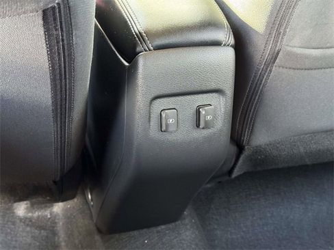 Used 2024 Nissan Kicks SV image 25