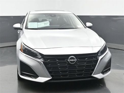 Used 2023 Nissan Altima 2.5 SL image 8