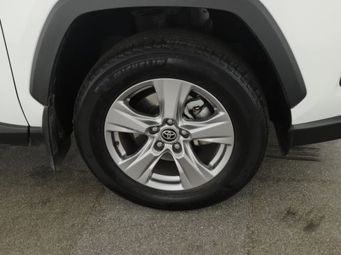 Used 2023 Toyota RAV4 XLE w/ Convenience Package image 19