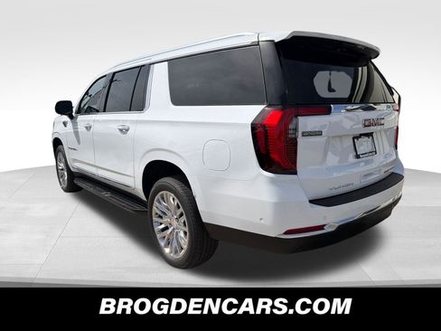 New 2026 GMC Yukon XL Elevation w/ Elevation Premium Package image 6