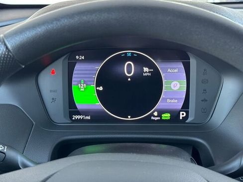 Used 2023 Chevrolet Bolt EUV LT w/ Driver Confidence Package image 23