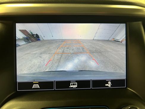 Certified 2023 GMC Acadia SLE w/ Driver Convenience Package image 22