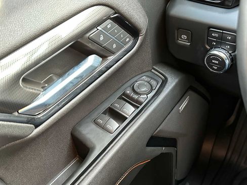 Used 2024 GMC Sierra 2500 AT4 w/ AT4 Premium Plus Package image 34