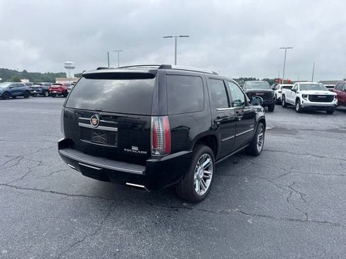 Used 2014 Cadillac Escalade Premium AWD/4WD image 3