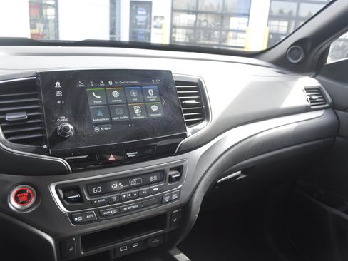 Certified 2024 Honda Passport EX-L image 24