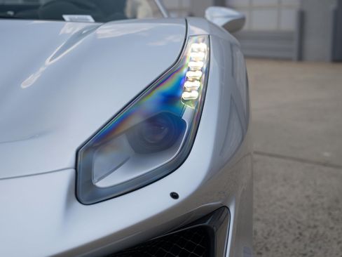 Used 2020 Ferrari 488 Pista Spider RWD image 17