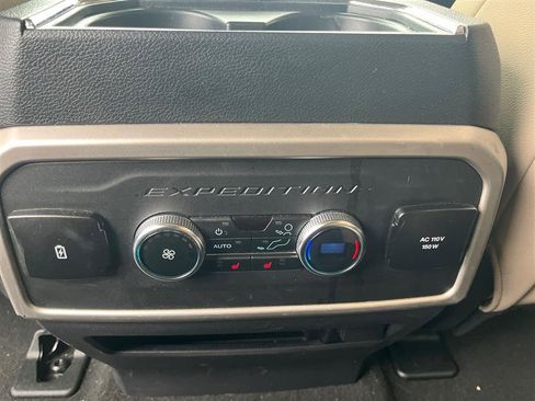 Used 2024 Ford Expedition Max Limited image 40