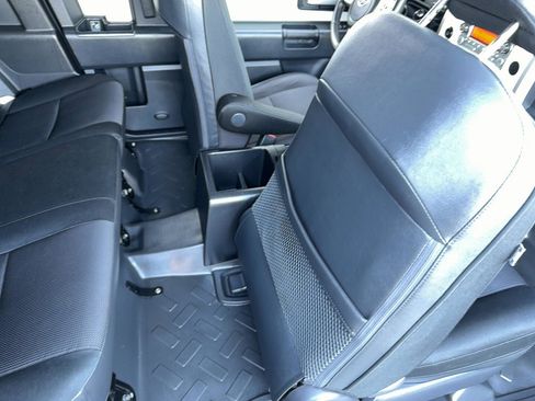 Used 2013 Toyota FJ Cruiser 4WD w/ Upgrade Pkg image 21