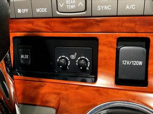 Used 2010 Toyota Highlander Limited image 34