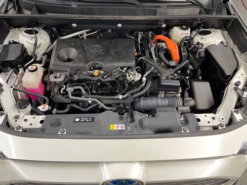 Certified 2022 Toyota RAV4 Limited AWD/4WD image 9