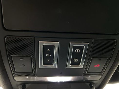 Used 2019 Jaguar F-PACE Premium AWD/4WD image 12