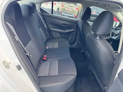 Used 2025 Nissan Sentra SV FWD image 22