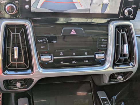 Used 2023 Kia Sorento SX Prestige image 26