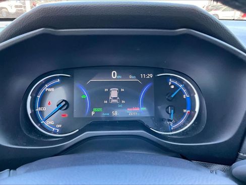 Used 2025 Toyota RAV4 XLE Premium image 23