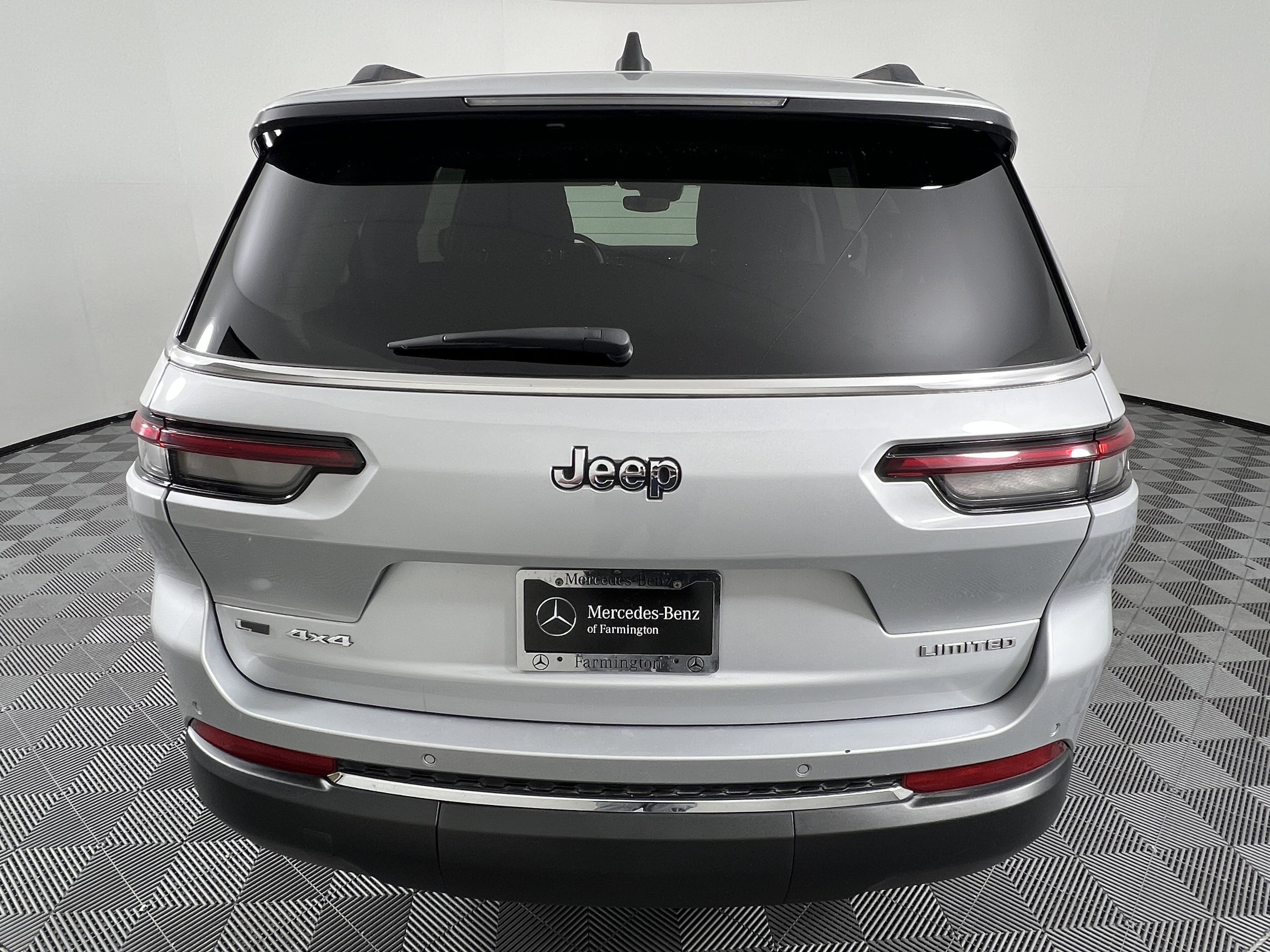 Used 2021 Jeep Grand Cherokee L Limited AWD/4WD image 11