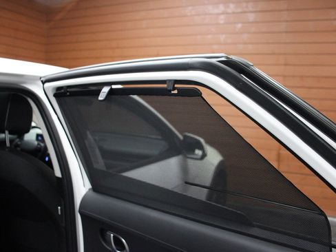 Used 2024 Hyundai Ioniq 5 Limited image 27