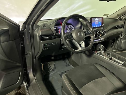 Certified 2023 Nissan Sentra SR w/ Midnight Edition Package FWD image 22