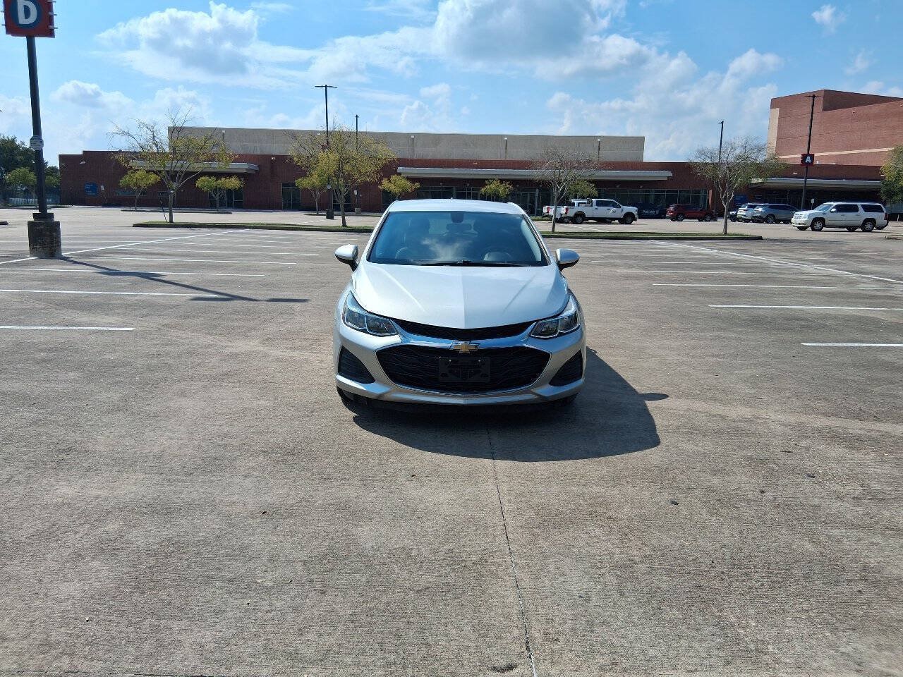 Used 2019 Chevrolet Cruze LS w/ LS Convenience Package FWD image 9