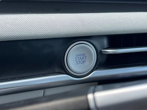 Certified 2025 Hyundai Tucson Limited image 24