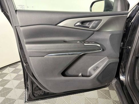 Certified 2024 Chevrolet Traverse LT image 16