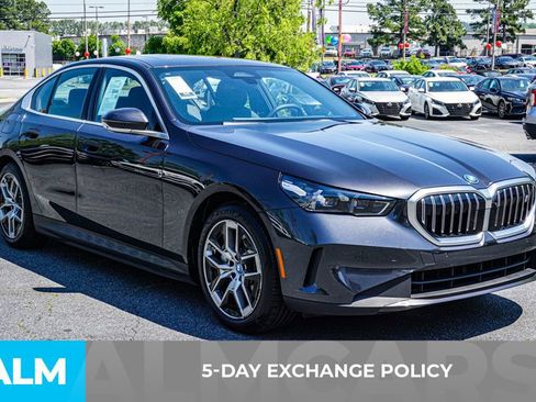 Used 2024 BMW i5 eDrive40i image 4