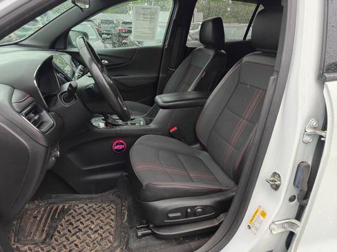 Certified 2022 Chevrolet Equinox RS w/ Infotainment Package AWD/4WD image 8