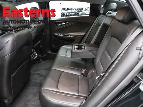 Used 2022 Chevrolet Malibu LT w/ Leather Package FWD image 21