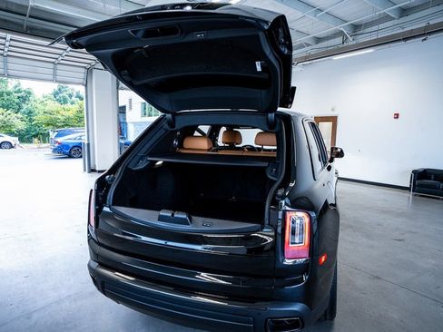 Used 2022 Rolls-Royce Cullinan Black Badge AWD/4WD image 67