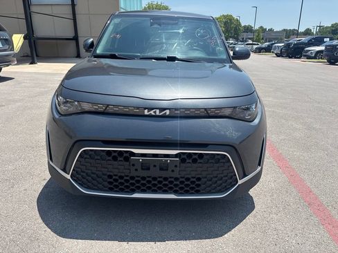 Used 2024 Kia Soul LX w/ Option Group 015 FWD image 3