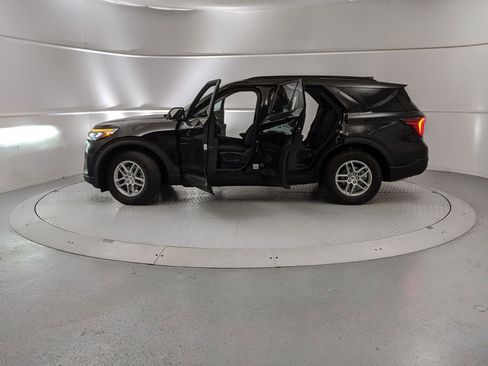 New 2025 Ford Explorer Active image 11