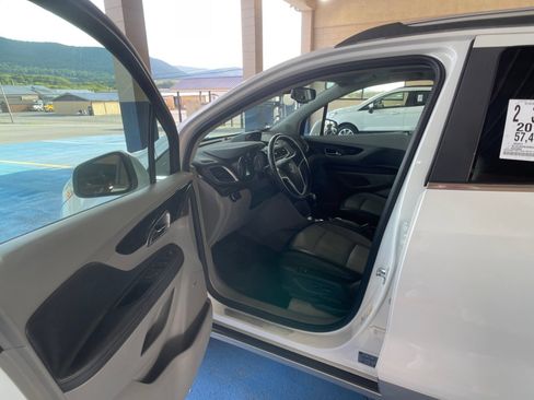 Used 2016 Buick Encore Leather w/ Experience Buick Package FWD image 11