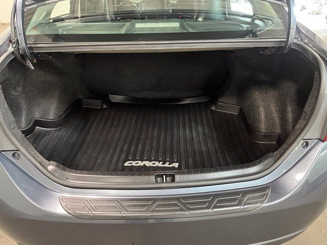 Used 2019 Toyota Corolla SE FWD image 17