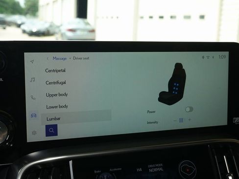 Used 2026 Lexus LX 600 4WD w/ Luxury Package image 16