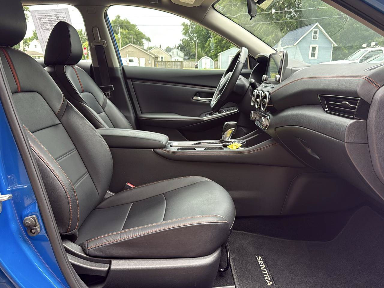 Used 2022 Nissan Sentra SR w/ SR Premium Package FWD image 21