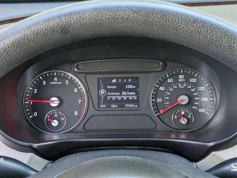 Used 2018 Kia Sorento FWD V6 image 16