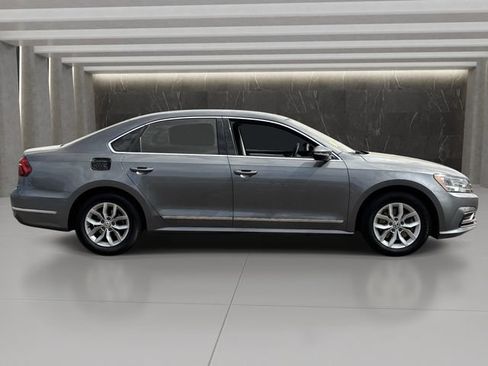 Used 2017 Volkswagen Passat 1.8T S FWD image 7
