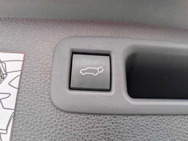 Used 2021 Toyota Highlander Platinum AWD/4WD image 14