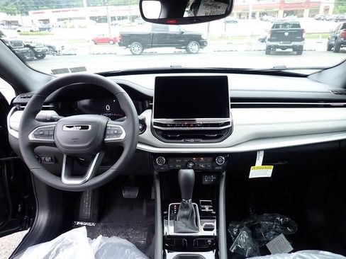 New 2026 Jeep Compass Limited AWD/4WD image 15