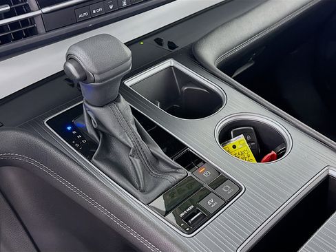 Certified 2026 Toyota Sienna LE FWD image 16