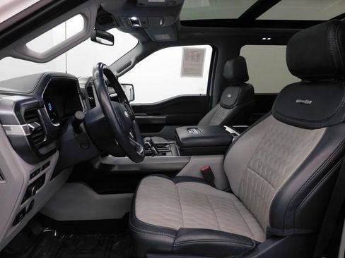 Used 2023 Ford F150 Limited image 14