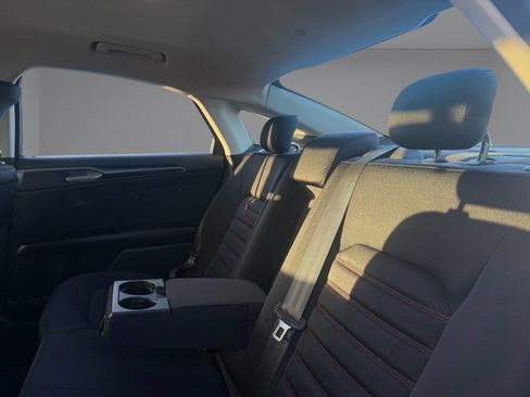 Used 2014 Ford Fusion SE image 34