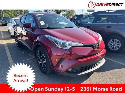 Used 2018 Toyota C-HR XLE FWD image 1