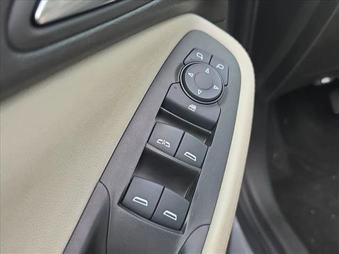 Used 2024 Buick Encore GX Avenir w/ Avenir Technology Package image 7