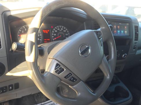 Used 2020 Nissan NV 2500 SV image 10