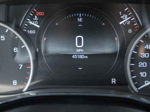 Used 2019 Cadillac XT5 Platinum AWD/4WD image 47