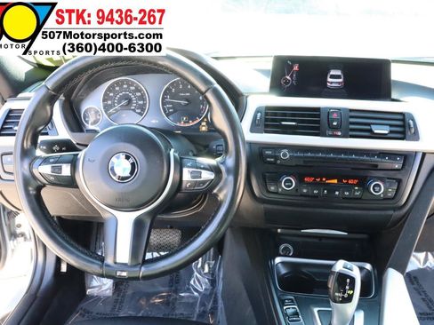 Used 2015 BMW 320i Sedan RWD image 19