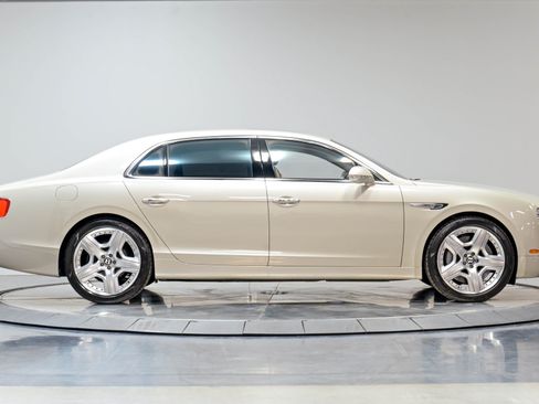 Used 2015 Bentley Flying Spur W12 AWD/4WD image 24