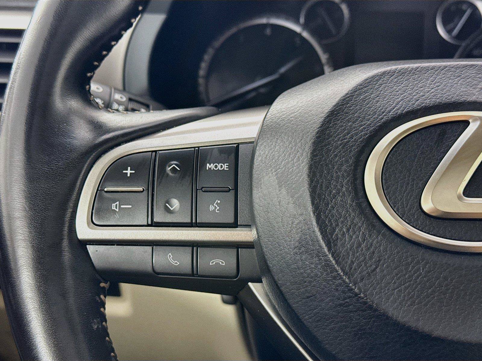 Used 2022 Lexus GX 460 Luxury w/ Sport Design Package AWD/4WD image 22