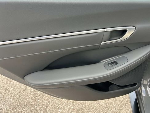 Used 2020 Hyundai Sonata Limited w/ Cargo Package FWD image 22